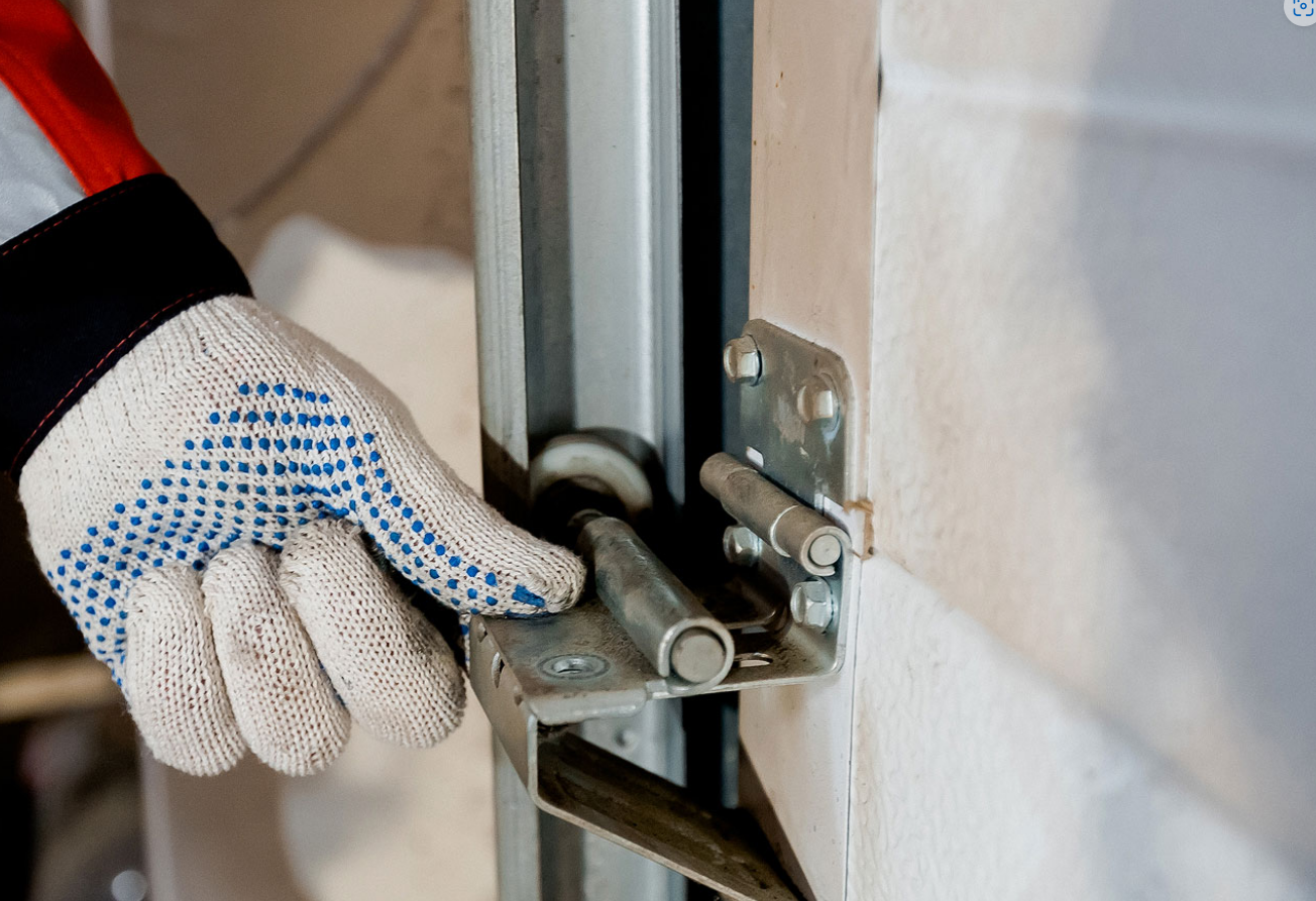 Roller & Hinge Overhaul Palm Beach Country Estates